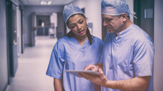 Como a tecnologia WMS revoluciona a gestão de suprimentos médicos